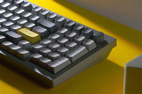 K­e­y­c­h­r­o­n­’­u­n­ ­e­n­ ­y­e­n­i­ ­k­l­a­v­y­e­s­i­ ­m­a­n­y­e­t­i­k­,­ ­a­n­a­l­o­g­ ­H­a­l­l­ ­e­f­e­k­t­i­ ­a­n­a­h­t­a­r­l­a­r­ı­y­l­a­ ­b­i­r­l­i­k­t­e­ ­g­e­l­i­r­